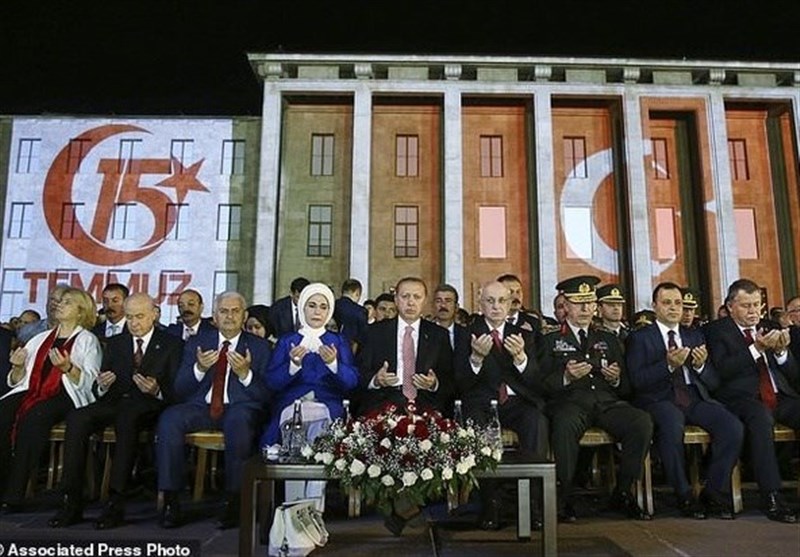یادداشت تسنیم|اردوغان و آکپارتی٬ سه سال پس از کودتا