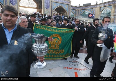 استقبال از کاروان زیر سایه خورشید در حرم صالح بن موسی(ع)