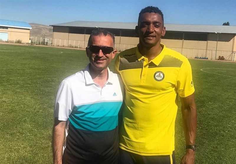 Brazilian Keeper Fernando de Jesus Joins Iran’s Pars Jonoubi