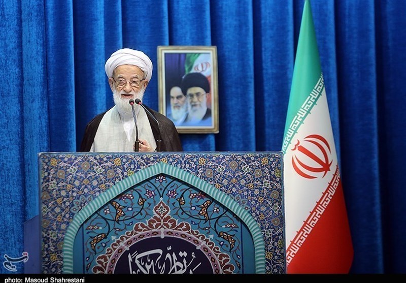 خطیب جمعة طهران یؤکد على الوحدة بین أبناء الأمة الاسلامیة