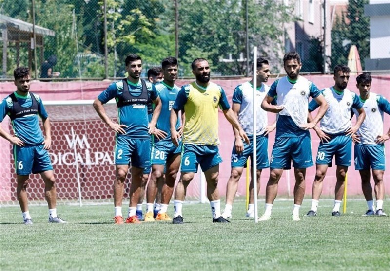 اصفهان| تأخیر در شروع لیگ مشکل دیگری به فوتبال آماتورگونه ما اضافه کرد