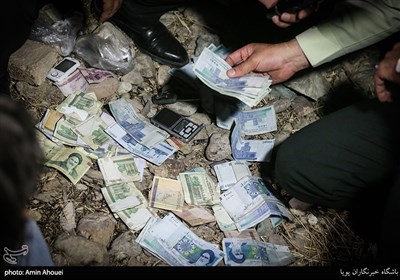 عملیات دستگیری شبانه خرده فروشان مواد مخدر