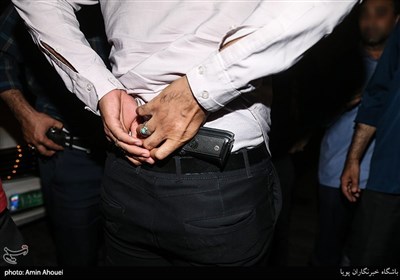 عملیات دستگیری شبانه خرده فروشان مواد مخدر
