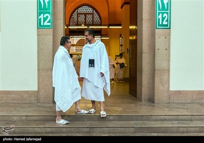 حضور حجاج ایرانی در مسجد شجره