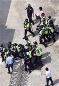 بازداشت 6 نفر به اتهام ورود غیرقانونی به کنسولگری ژاپن در کره جنوبی