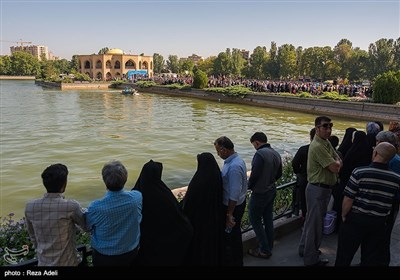 پیاده روی همگانی و خانوادگی در تبریز