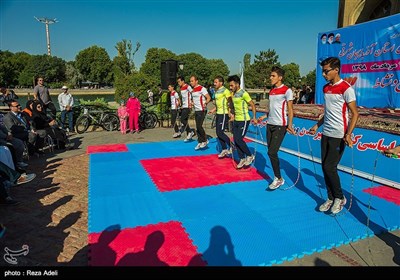 پیاده روی همگانی و خانوادگی در تبریز