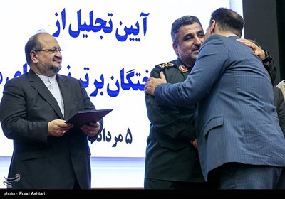 مسلح،سردار،آموختگان