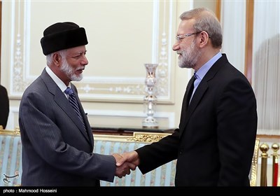 علی لاریجانی رئیس مجلس شورای اسلامی و یوسف بن علوی، وزیر امورخارجه عمان