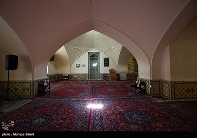 ایران کے شہر اصفہان کی تاریخی مسجد کی تصویری جھلکیاں