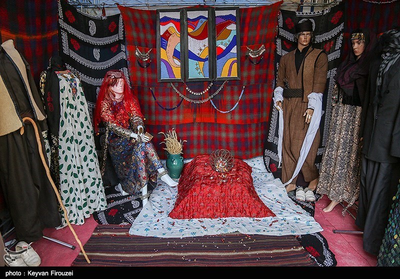 جشنواره و نمایشگاه مد و لباس کُردی در سنندج به‌روایت تصویر