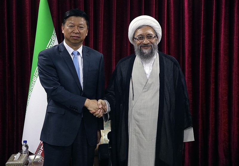 آملی لاریجانی: ایران و چین می‌توانند با یکجانبه‌گرایی آمریکا مقابله کنند