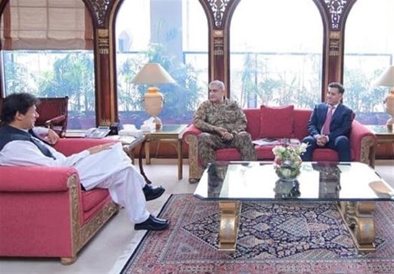 دیدار عمران‌خان با فرماندهان ارتش و سازمان اطلاعات پاکستان