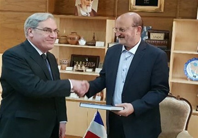 سفیر فرانسه در ایران: دو شرکت فرانسوی مستقر در قزوین به فعالیت خود ادامه می‌دهند
