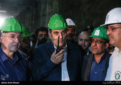 دستور پیروز حناچی شهردار تهران به آغاز پروژه اتصال جبهه های حفاری شمالی و جنوبی تونل استاد معین