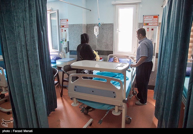 صف‌های طولانی ‌در بیمارستان‌های شهرضا؛ مردم گرفتار کمبود پزشک شده‌اند