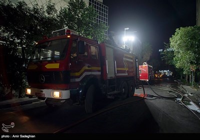 نیروهای آتش‌نشانی شیراز از نخستین لحظات حادثه در صحنه بودند و با نجات جان 30 نفر از کارگران و اطفای شعله‌های آتش ادامه عملیات مبنی بر تخلیه دود و خنک‌سازی را تا ساعت 2 بامداد ادامه دادند. 
