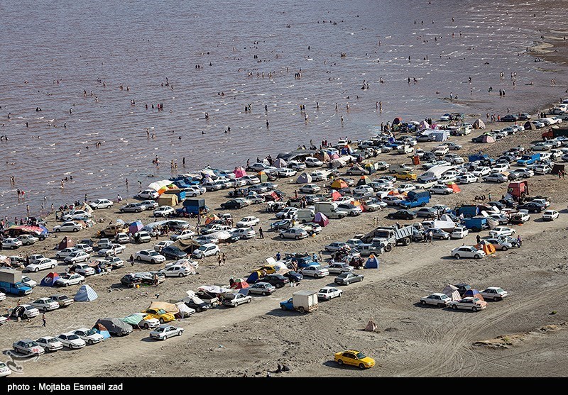 وعده‌های توسعه ظرفیت‌های گردشگری دریاچه ارومیه تو خالی از آب درآمد