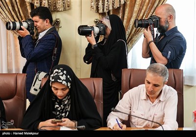 خبرنگاران و عکاسان حاضر در نشست خبری سخنگوی دولت 