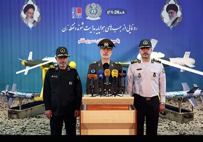 سخنرانی امیر سرتیپ حاتمی وزیر دفاع در مراسم رونمایی از بمب های هواپایه هدایت شونده نقطه زن