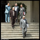 اعضای هیئت دولت در جمع خبرنگاران