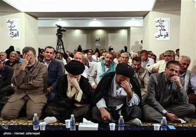 مراسم پرفیض دعای کمیل در مکه مکرکه با حضور حجاج ایرانی