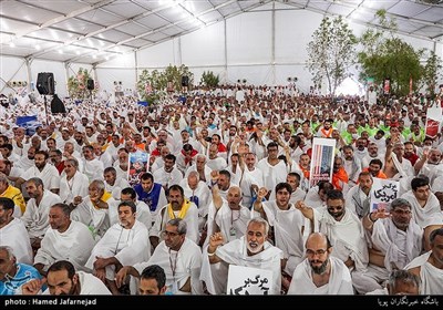 مراسم برائت از مشرکین موسم حج98 در صحرای عرفات با حضور حجاج و زائران ایرانی 