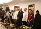 دیدار اعضای شورای مرکزی جمعیت جانبازان انقلاب با خانواده شهید حاتمی