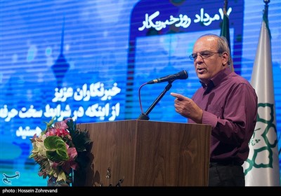 سخنرانی عباس عبدی در مراسم تجلیل از خبرنگاران و اصحاب رسانه حوزه شهری