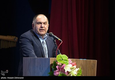 سخنرانی محمد خدادی معاون مطبوعاتی وزیر فرهنگ و ارشاد مراسم تجلیل از خبرنگاران و اصحاب رسانه حوزه شهری