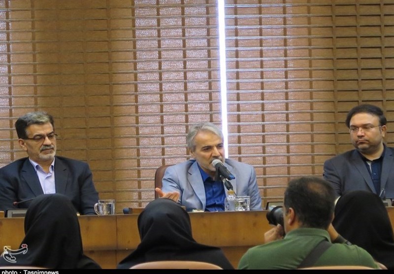 نشست خبرنگاران گیلانی با معاون رئیس جمهور به روایت تصویر