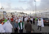 حضور حجاج در سرزمین منا