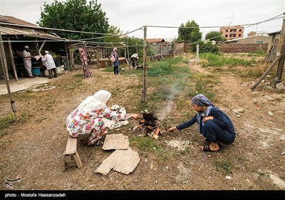 تعداد جمعیت قزاقهای بندر ترکمن نسبت به بقیه شهرهای استان گلستان مانند گرگان و گنبد بیشتر می باشد و در حدود 3000 نفر برآورد می شود.
