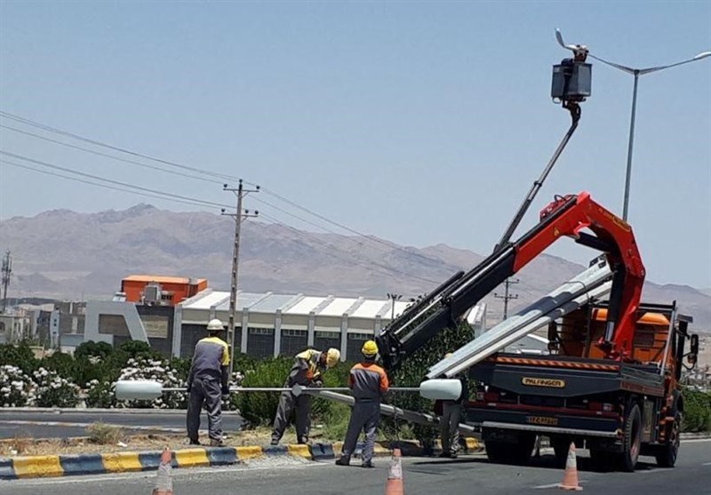 فاز دوم تقویت روشنایی معابر شهر بیرجند اجرا شد