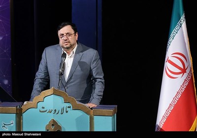 ابوالحسن فیروزآبادی رئیس مرکز فضای مجازی در مراسم اختتامیه یازدهمین جشنواره رسانه های دیجیتال