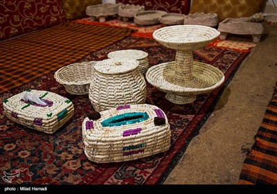 حصير بافی يا همان خزاره بافی در زبان محلي دست بافته ای از بوميان شهرستان كارون است كه در روستای علوه قدمتی چندين ساله دارد.