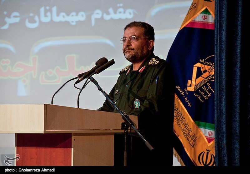 سردار سلیمانی در اصفهان: آمریکا در اغتشاشات اخیر به‌دنبال واردکردن حجم انبوهی از سلاح به ایران بود/ دشمن در ایجاد فشار حداکثری شکست خورد