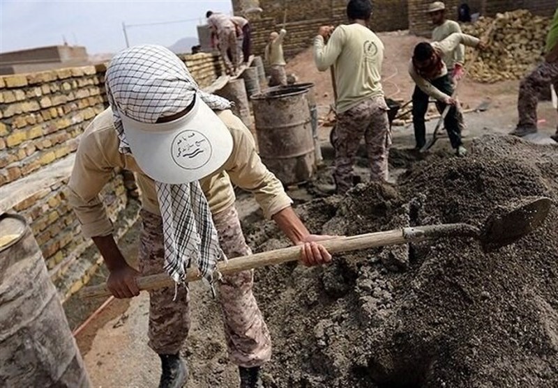 گروهای جهادی سپاه ایلام برای ساخت منازل مسکونی سیل‌زدگان ماژین اعزام می‌شوند