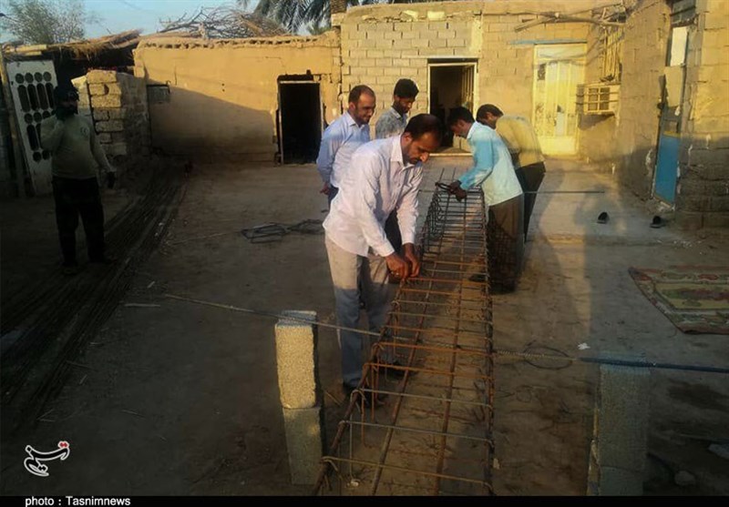 کرمان| آغاز مرمت و ساخت واحدهای مسکونی حمیدیه توسط گروه جهادی فهرج + تصاویر