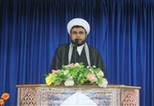 امام جمعه موقت قشم: دشمن قصد اخلال در امور کشور را دارد
