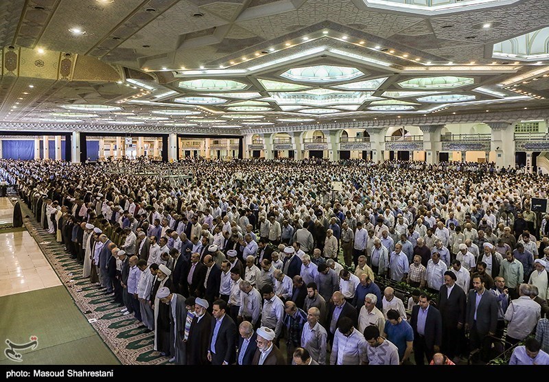 دانشجویان در پیش‌خطبه‌های نمازجمعه شهرستان‌های تهران چه گفتند؟