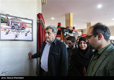  پیروز حناچی شهردار تهران در مراسم افتتاح ايستگاه 110 آتشنشانی