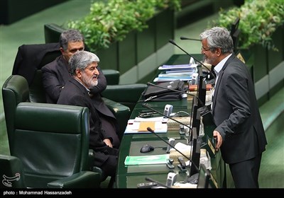 علی مطهری در جلسه علنی مجلس شورای اسلامی
