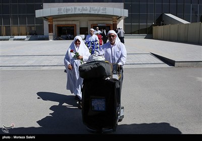 Iranian Hajj Pilgrims Begin Returning From Saudi Arabia