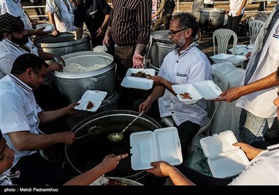 آئین ضیافت علوی و اطعام چهارده هزاری نفری در روز عید غدیر