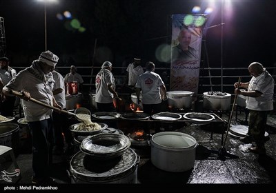  با فرا رسیدن عید غدیر ۲۵۰ هزار پرس غذا در قالب طرح علوی، در اهواز پخته شد