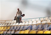 نصب  صندلی‌های ورزشگاه‌های جم 