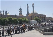 توزیع 12 هزار اطعام در جوار حرم حضرت معصومه (س) به روایت تصویر