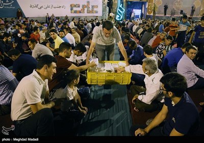 ویژه‌برنامه «مائده غدیر» و توزیع 10 هزار غذا با هدف احیای سنت اطعام غدیر