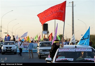 مراسم پیاده روی هم زمان با عید بزرگ غدیر خم